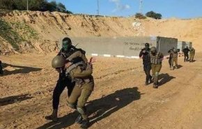 قيادي في حماس يكشف عن شرط إطلاق أسرى الجنود الإسرائيليين