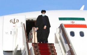 بالفيديو: الرئيس الايراني يصل الى موسكو 