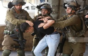 گزارش العالم از ادامه بازداشت جوانان فلسطینی در الخلیل+ویدئو