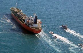 شاهد..نتيجة استهداف اليمنيين السفن التجارية في البحر الأحمر 