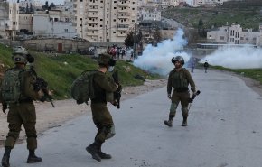 قوات الاحتلال تقتحم قلقيلية وتعتدي على مواطنين فلسطينيين