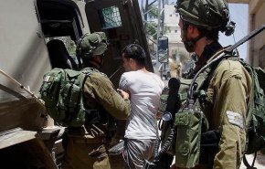 مراسل العالم.. الاحتلال اعتقل 32 فلسطينياً منذ ليلة العيد