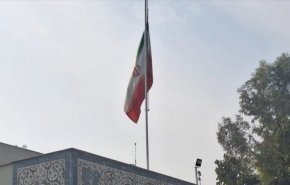تنكيس العلم الايراني في السفارات الايرانية حدادا على ضحايا جريمة كرمان الارهابية