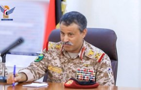 وزير الدفاع اليمني: ردنا على الاعتداء الأمريكي سيكون قاسياً