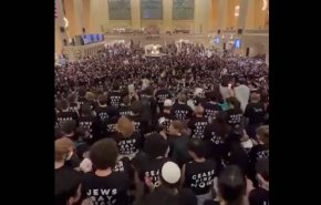 بالفيديو..مئات المتظاهرين من منظمة JVP اليهودية يطالبون بوقف العدوان على غزة