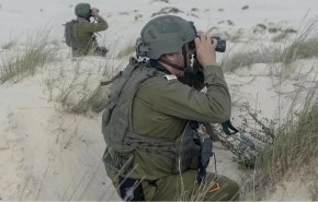 شاهد/جندي صهيوني يكذب قائد وحدته حول السيطرة على غزة
