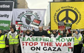 راهپیمایی مردم انگلیس در محکومیت جنایات در غزه و بمباران یمن