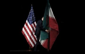 الغارديان: إيران في مقعد القيادة لإخراج امريكا من المنطقة!