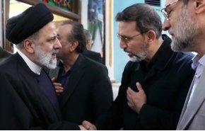 الرئيس الايراني يرعى مراسم تأبين شهداء حادث كرمان الارهابي
