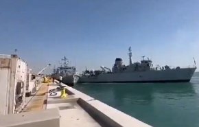 برخورد ۲ ناو انگلیسی در سواحل بحرین+ ویدیو