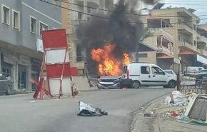 قتلى وجرحى في غارة إسرائيلية تستهدف سيارة جنوبي لبنان + فيديو
