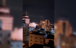 قوات الاحتلال تهدم منزلي الشهيدين نصر الله وعبد القادر القواسمة بالخليل