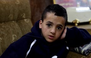 أطفال فلسطينيون يتحدون الإحتلال رغم الإصابة