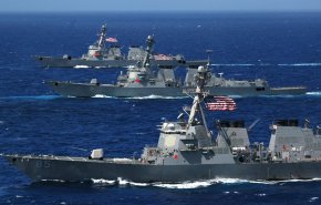 شاهد.. أمريكا تسحب بعض قطعها البحرية لدقة الهجمات اليمنية  