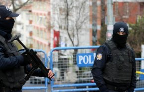 شاهد..مقتل مسلحين اثنين نفذا هجوما على قصر العدل باسطنبول 