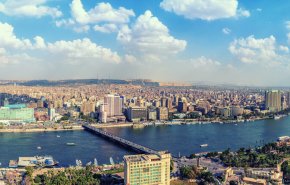 مصر تبيع أرضا ضخمة للإمارات بالدولار لإقامة مدينة جديدة!