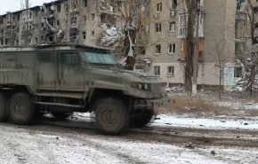شاهد.. روسيا تعلن السيطرة على قرية بوبيدا الأوكرانية