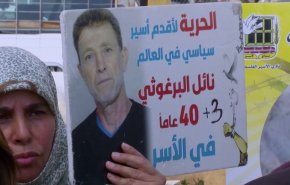 الإحتلال يعتقل زوجة وشقيقة عميد الأسرى الفلسطينيين نائل البرغوثي