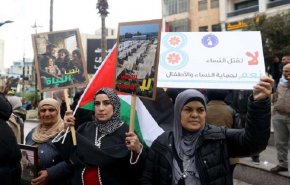 إحياء يوم المرأة العالمي بفلسطين ومطالبات بوقف قتل النساء والأطفال بغزة