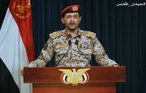 القوات المسلحة اليمنية تدك سفينة ومدمرات امريكية بـ37 طائرة مسيرة