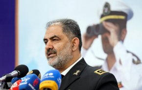 الأدميرال ايراني: القوات البحرية للجيش تلعب دورا مهما في ضمان أمن الملاحة البحرية