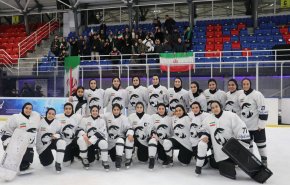 منتخب سيدات إيران لهوكي الجليد یفوز ببطولة آسيا وأوقيانوسيا