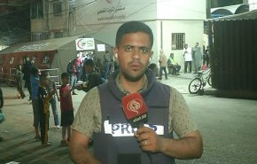 فيديو خاص: مسيرة تستهدف شابا كان يقطع الشارع امام مستشفى النجار!!
