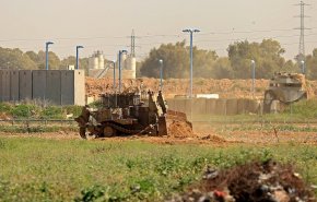 شاهد جيش الاحتلال يشن عدوانا جديدا وسط قطاع غزة