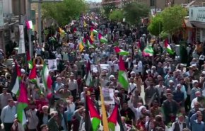 شاهد.. مسيرات حاشدة في إيران دعما لعملية الوعد الصادق
