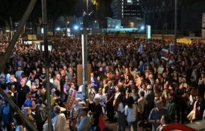 مظاهرات واسعة في تل أبيب تطالب بإجراء انتخابات مبكرة وإبرام صفقة الرهائن