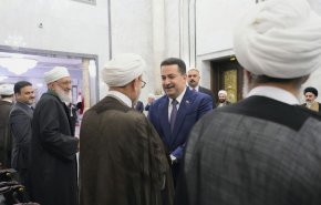شاهد.. رئيس وزراء العراق يستقبل وفد المجمع العالمي للتقريب بين المذاهب الإسلامية