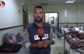 كاميرا العالم توثّق تكدّس المرضى في ممرات مستشفى شهداء الاقصى