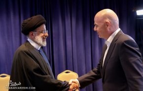 رئيس الفيفا يعزي بإستشهاد الرئيس الإيراني