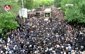 بمشهد مهيب.. بدء مراسم تشييع جثمان الرئيس الإيراني ورفاقه في تبريز