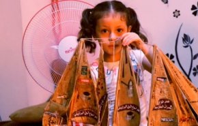 لاجئ سوري يحول القش وأعواد الكبريت إلى مجسمات رائعة