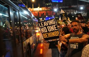 تظاهرات في تل أبيب ومطالبات لنتنياهو بالمرونة في مفاوضات تبادل الأسرى