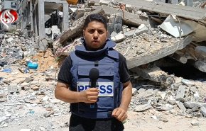 شاهد/مراسل العالم يروي معاناته كفلسطيني قصف منزله واستشهدت عائلته