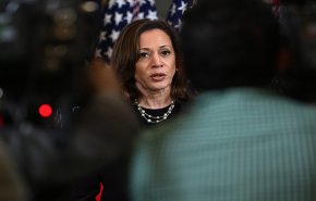 محتجون مؤيدون للفلسطينيين يقاطعون كلمة هاريس ويطالبون بوقف عدوان غزة