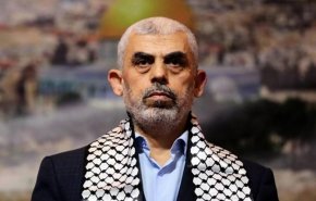 حماس ترد على تصريحات متحدث جيش الاحتلال بشأن استشهاد السنوار 