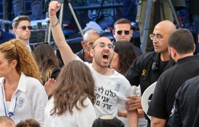 مستوطنون يقاطعون كلمة لنتنياهو بهتافات حادة+فيديو