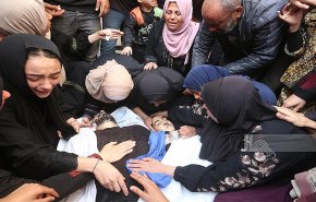 30 شهيدا بقصف منازل وخيام نازحي غزة واستهداف شاب بطوباس