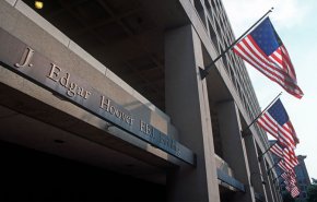 السلطات الأمريكية تعتقل رجلا هدد بإطلاق النار على أنصار ترامب في حال فوزه