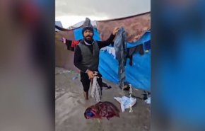 مئات الآلاف تتحول حياتهم الى جحيم بسبب البرد في غزة