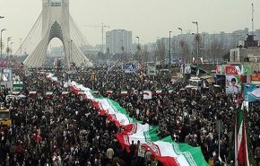 بالفيديو.. إيران تحيي ذكرى إنتصار الثورة: 46 عاما من التحدي والإنجازات
