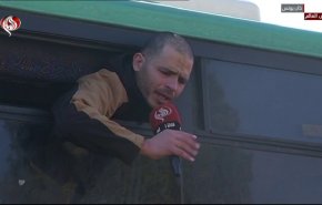 أسير فلسطيني محرر يتلو لقناة العالم قصيدة عن معاناتهم بسجون الإحتلال!