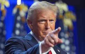 ترامب: زيلينسكي ديكتاتور وجر الولايات المتحدة لحرب لا يمكن الفوز بها