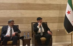 جدل واسع في سوريا.. حاخام داعم للصهاينة يلتقي بمسؤولين في دمشق