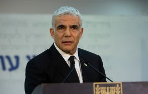 لابيد: حكومة نتنياهو فقدت شرعيتها ويجب الخروج ضدها