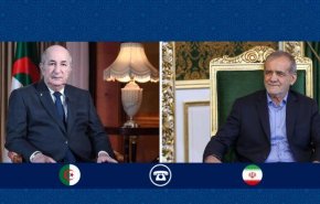 بزشكيان: العلاقات الايرانية الجزائرية متنامية في اجواء ودية واخوية
