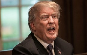 هل تفجر إجراءات ’ترامب’ الجمركية حرباً تجارية عالمية؟ خبير اقتصادي يجبب!
